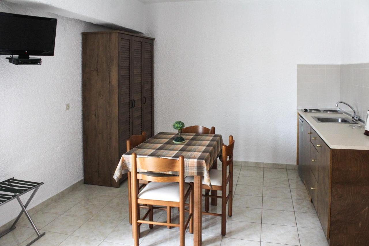 Haniotis Studios Faliraki Buitenkant foto