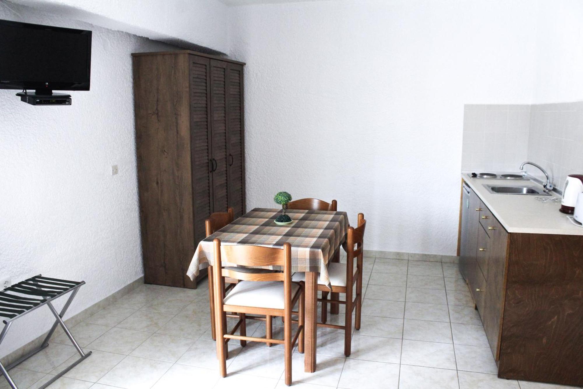 Haniotis Studios Faliraki Buitenkant foto