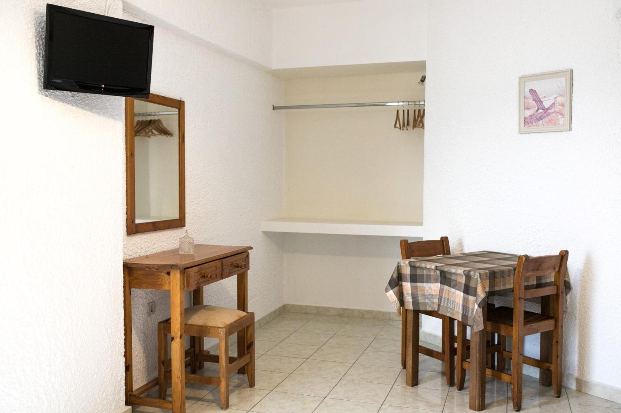 Haniotis Studios Faliraki Buitenkant foto